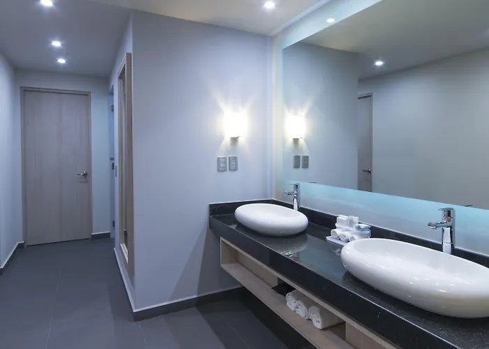 Hotel Express Mexico- Toreo By Ihg Mexico City