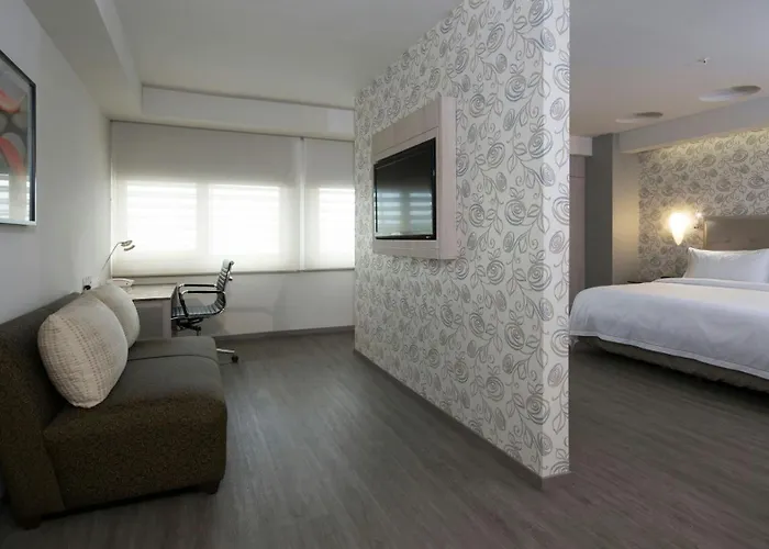 Express Mexico- Toreo By Ihg Hotel 4*