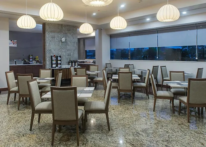 Hotel Express Mexico- Toreo By Ihg 4*