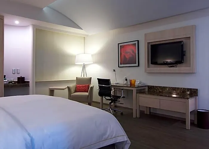 Hotel Express Mexico- Toreo By Ihg Mexico City